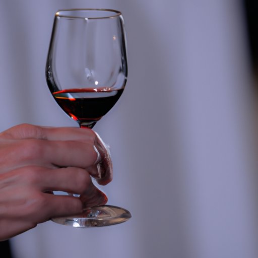 How to Hold a Wine Glass Mastering the Art for Flawless Tasting The